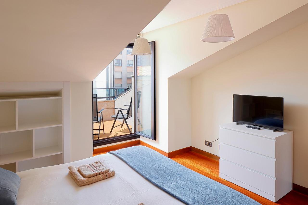 Atico Con Terraza, Vistas Al Mar Y Parking En Playa De S Lorenzo Gijón Exteriör bild